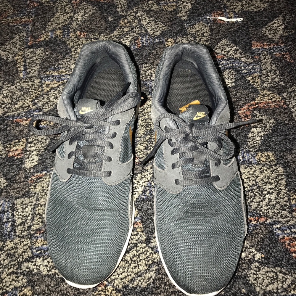 nike shoes size 9